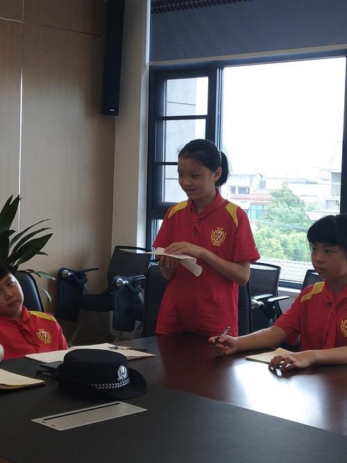 何嘉一同学提问:"你在训练中遇到过什么困难?