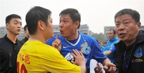 范志毅殴打裁判当时到底发生了什么最终的处罚是如何