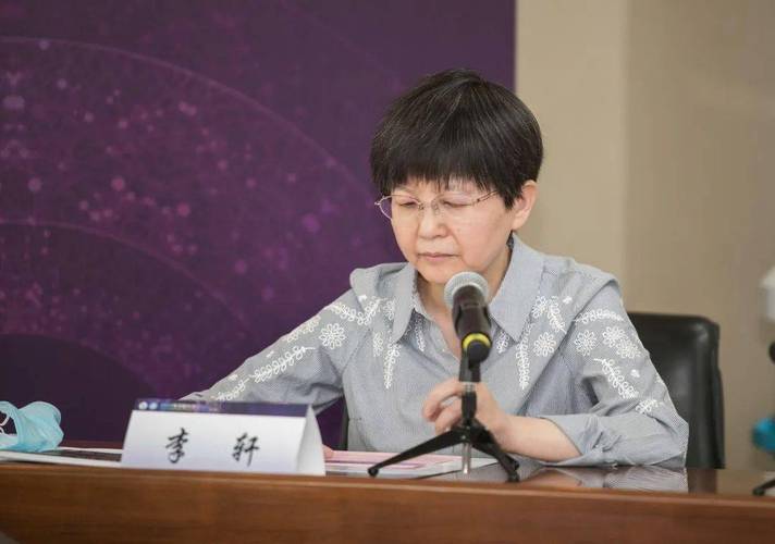 谭小月 李轩主持人时段第一此外,我们还惊喜的发现在线参会人数屡创新