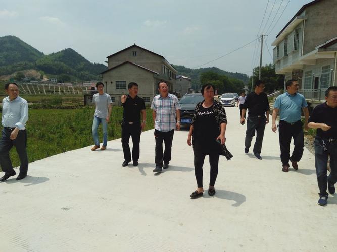 安化羊角塘镇王家坪社区村,人居环境整治正在进行时.