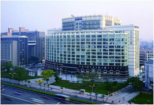  p>远洋大厦位于国家大道西长安街畔,中国金融核心北京金融街.