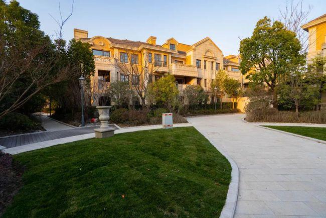 青浦徐泾安澜西郊宽境样板房正式开放约276298㎡奢装大平层即将认购