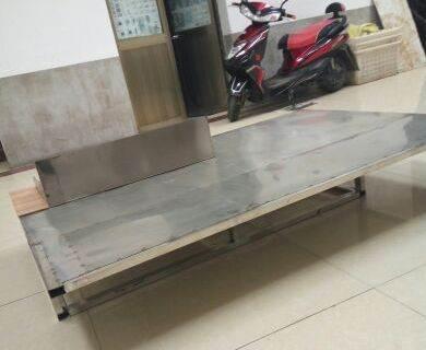 架子全体不锈钢650做的,铁板200做的,现在全部只要500