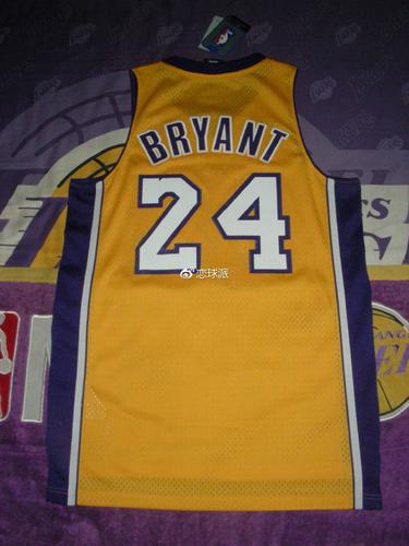 科比两连冠黄刺绣球衣