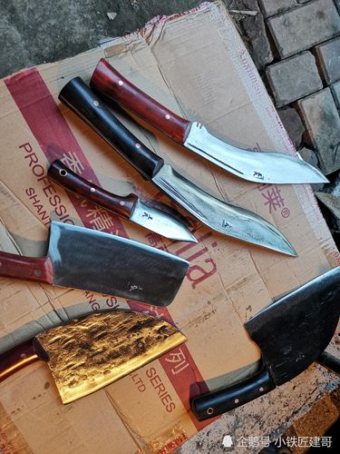 尼泊尔狗腿刀?
