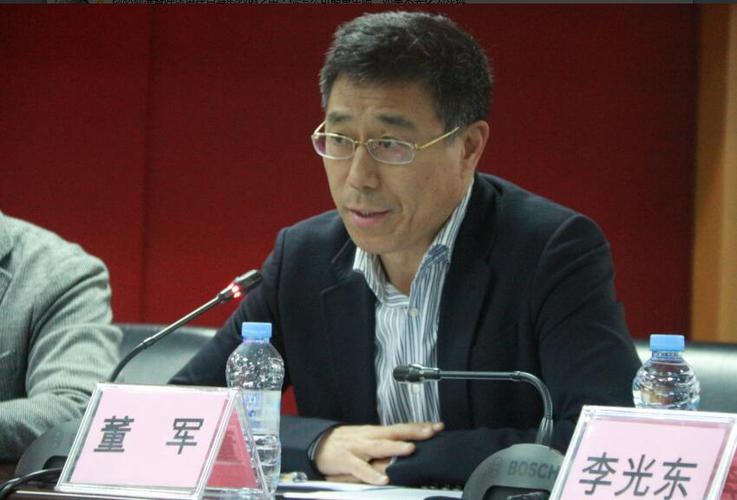 深圳市旅游协会副会长单位副会长单位,鹏运国旅总经理董军