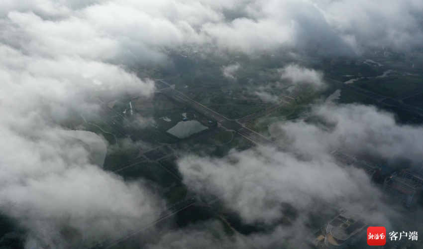 今日椰城云雾弥漫