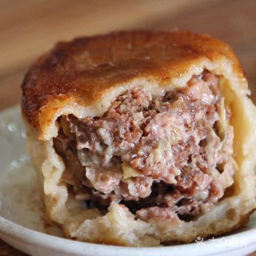 宝瑞门钉肉饼店