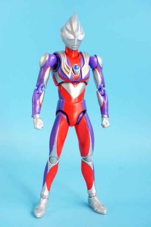 国产ultra act 迪迦奥特曼 复合型 玩具评测