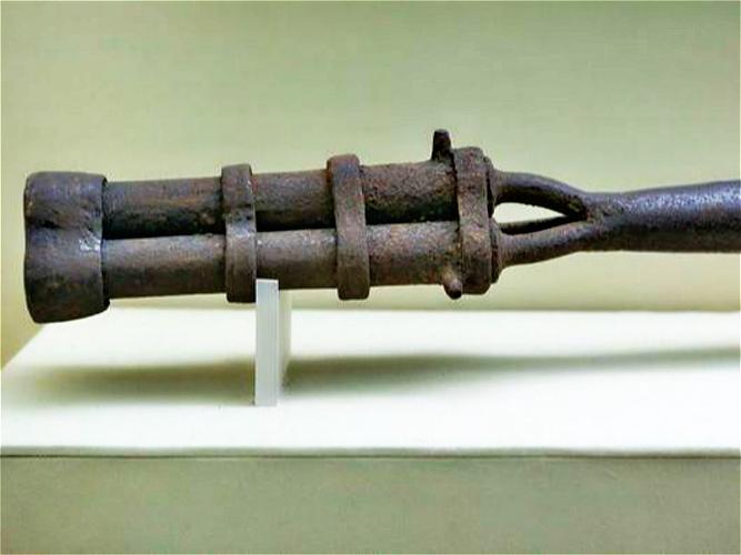 原创宋朝突火枪的主体不是金属,而是竹筒,为何有150余步的射程