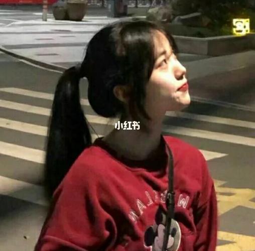 跨年女头 新的一年 头像也要用新的_头像_女生头像_跨年_女生头像