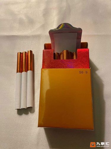 黄鹤楼的金色内供烟s69