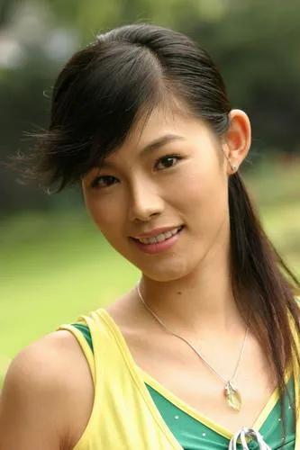 高个美女于娜退出娱乐圈?消失了15年的她,现在怎么样了?