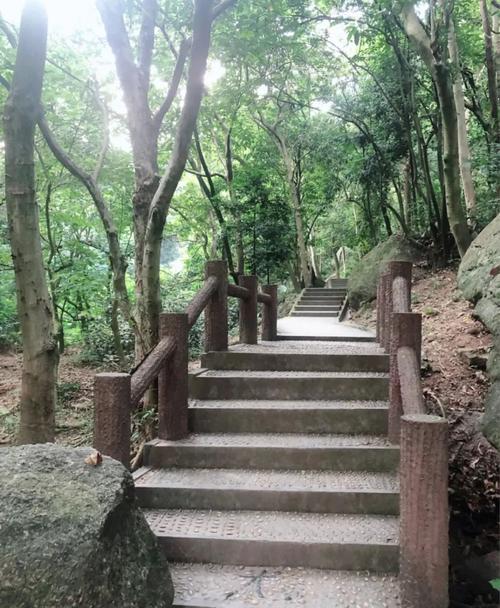 广州这5个小众爬山点,避开人从众!假期休闲放松好去处!