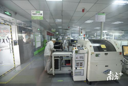 熵基科技的smt车间.