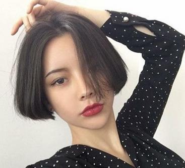 今年流行的短发造型时尚新潮的短发秋冬更美