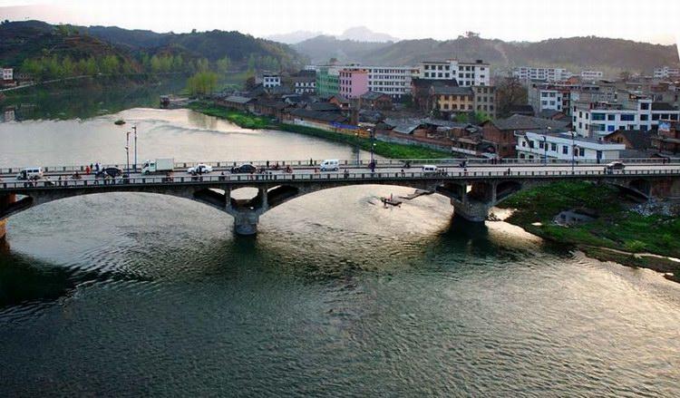 新宁县白公渡大桥