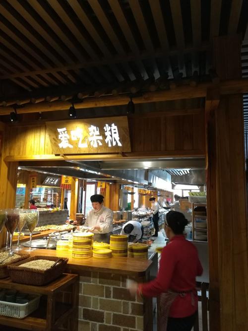 2022金筷子杂粮村(高开区店)美食餐厅,店铺真是不小,装修挺有北方.