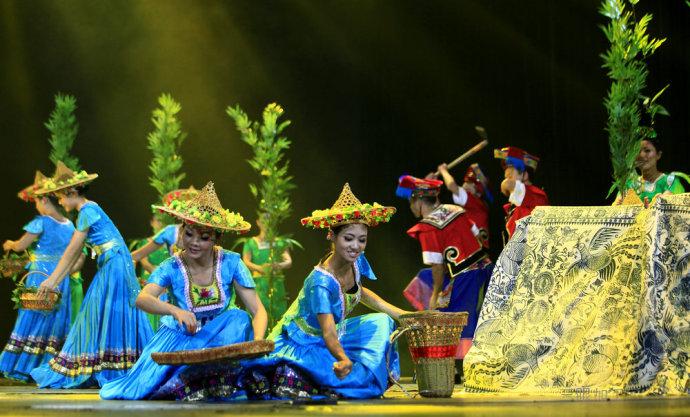 仡佬族原创傩韵歌舞《道·仡佬·真》