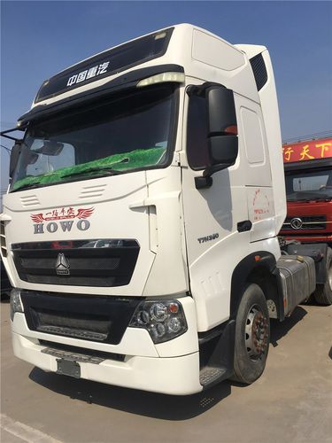 出售二手豪沃t7h牵引车 360马力 国四 单驱轻体
