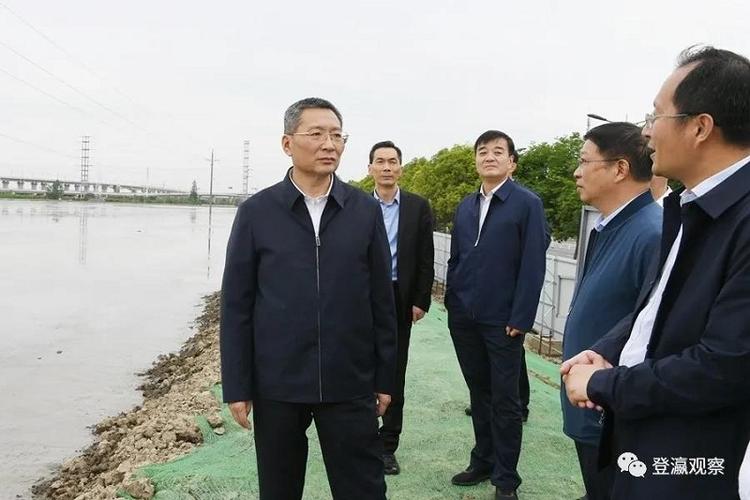 盐城市人民政府 盐城要闻 戴源察看市区串场河见底