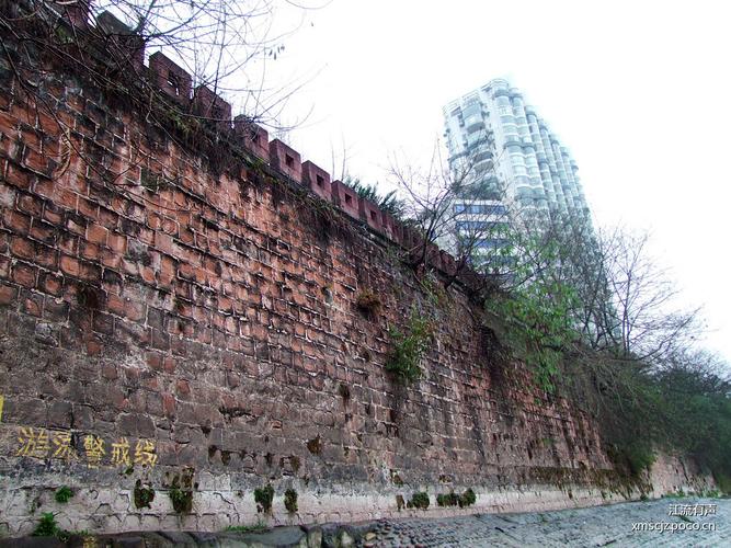标题:乐山嘉州古城墙记