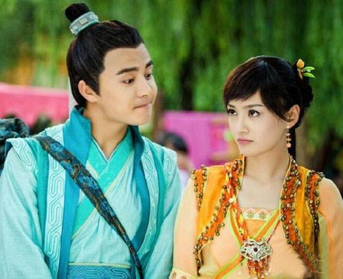 日前,由郑爽,马天宇主演的古装电视剧古剑奇谭热播中,一组古剑奇谭