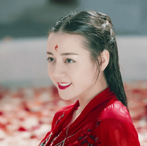 谁能不爱四海八荒第一可爱的小凤九……|迪丽热巴