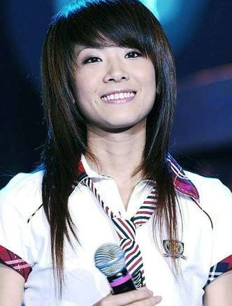 明星妆容:超女魏佳庆蜕变摩登女郎(组图)(8)