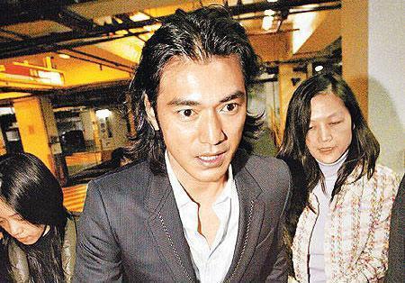 帅气金城武如今变沧桑大叔,老婆照片曝光