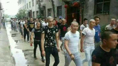 有谁正正见过雷州黑帮大耳5,最好拍下照片下来