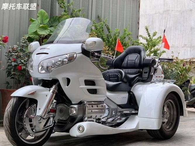 2004年 本田gl1800cc 金翼 正三轮 - 摩托车论坛|摩托