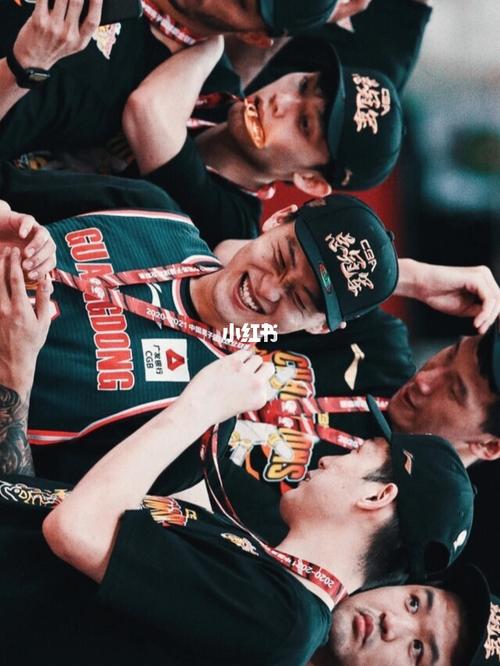 cba广东宏远队高清壁纸_cba_cba_素材_壁纸