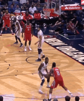 结果登哥的回应连客场球迷都