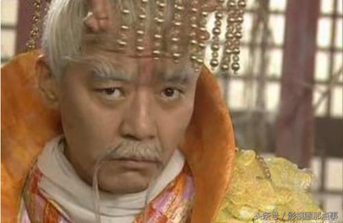 ­  徐峥陶虹夫妇《春光灿烂猪八戒》中小龙女的父王东海龙王.