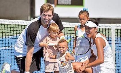 诺维茨基的与黑人妻子,为何生下的三个孩子都是金发碧眼?