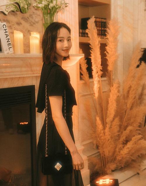 张钧甯发声明称"我不是台独",网友:请参考欧阳娜娜三件套