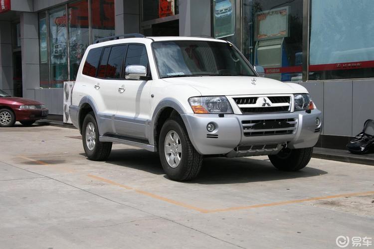 2003年推出小改款: 另外,三代也是唯一一次正式国产的帕杰罗,三菱
