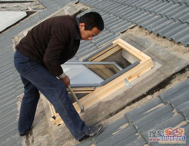 沧州业主论坛 万泰丽景业主论坛 > 专业阁楼开天窗,质保五年   斜屋顶