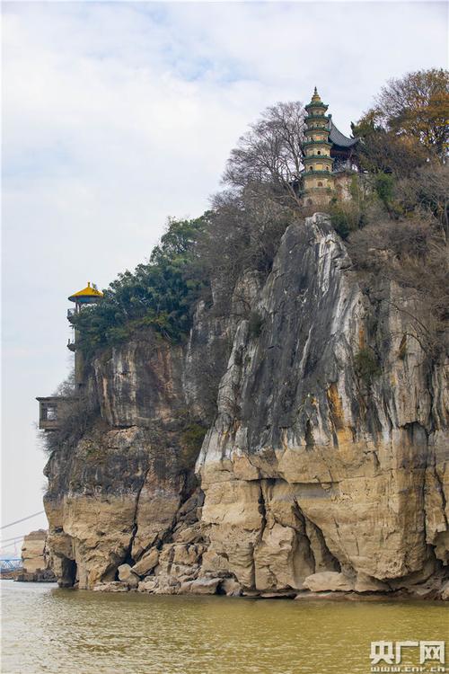时值寒冬,湖口石钟山风景区犹如山水画(央广网发 通讯员李学华摄)