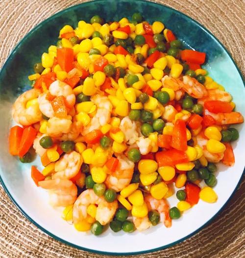 青豆胡萝卜玉米炒虾仁