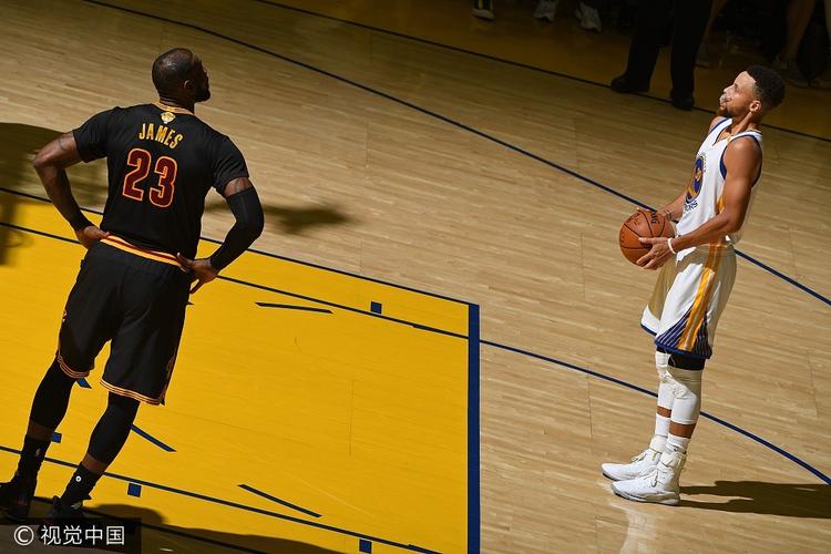 詹皇三双骑士19分失利 海啸兄弟87分勇士2-0