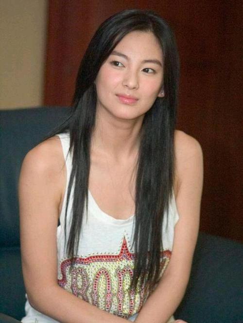 张雨绮早年出道照:身材"是否掺水"一目了然