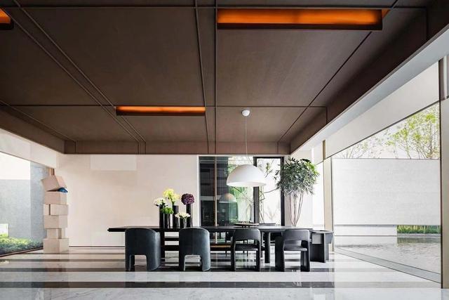 设计赏析:南京金基望樾府售楼处