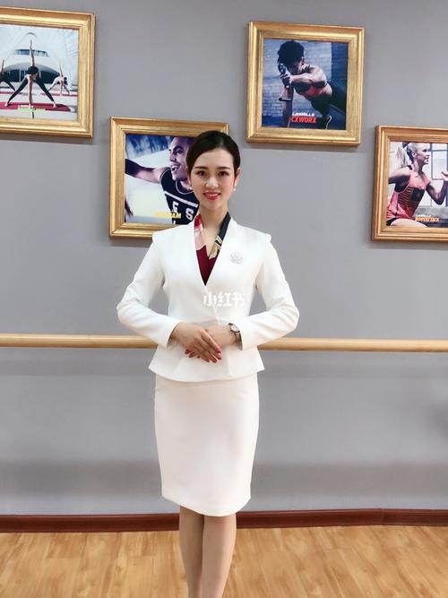 空乘礼仪课程—站姿