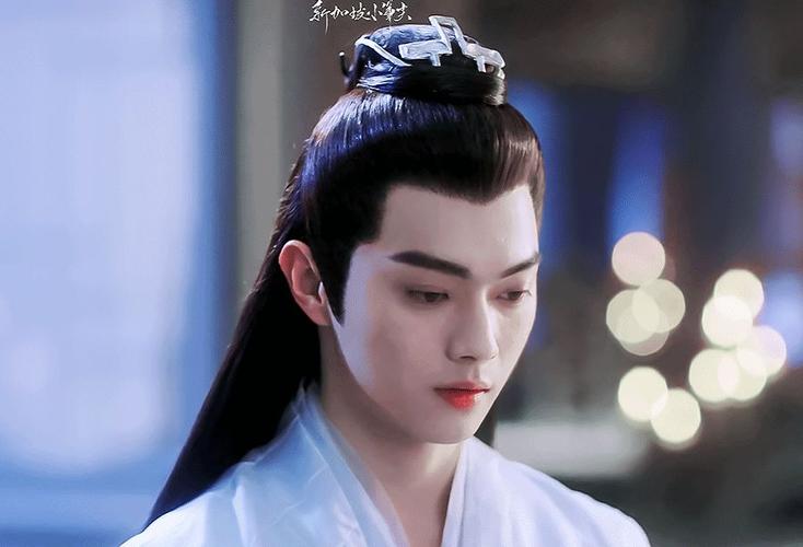 《千古玦尘》播出,许凯古装造型被嘲像万能充,网友:太形象了吧