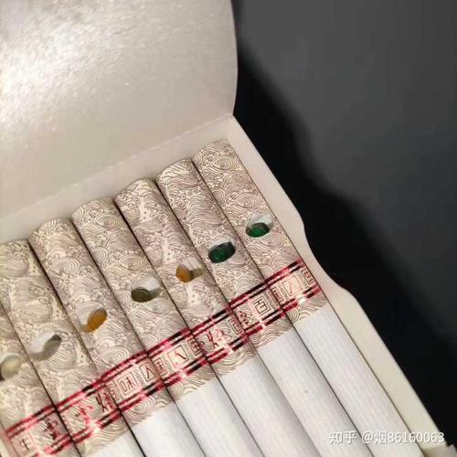 有没有一款烟,一盒里面有好几种味道的爆珠?