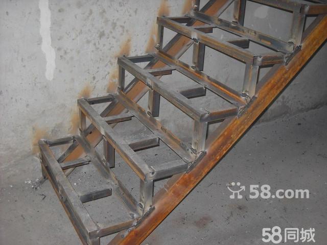 槽钢楼梯设计图纸图片分享