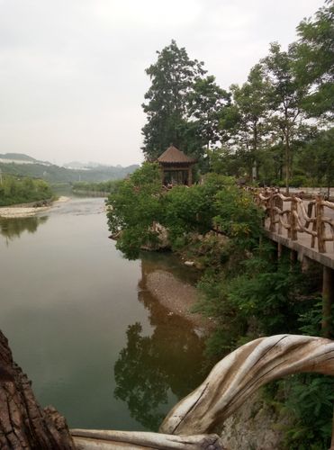 福泉黄丝江边寨风景