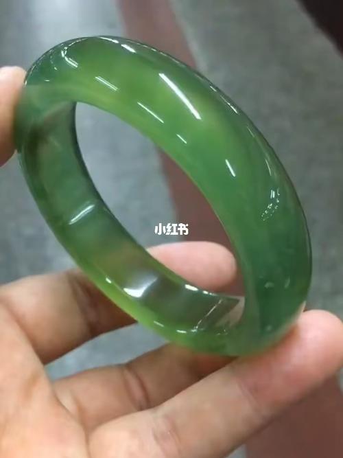 55口径岫玉180手镯_手镯_时尚_配饰_首饰